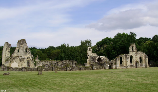 Abbaye de Vauclair...