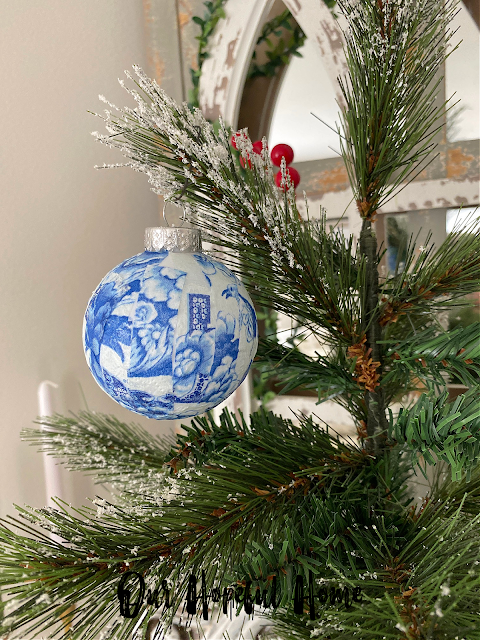 chinoiserie DIY ornament Christmas tree