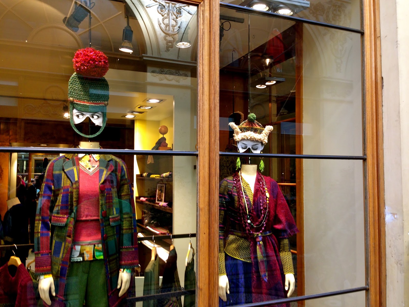 Focus On Paris: Window masks