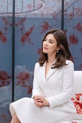 Çin medyası, Song Hye Gyo ve Song Joong Ki'nin barışmış olabileceğini haber yaptı