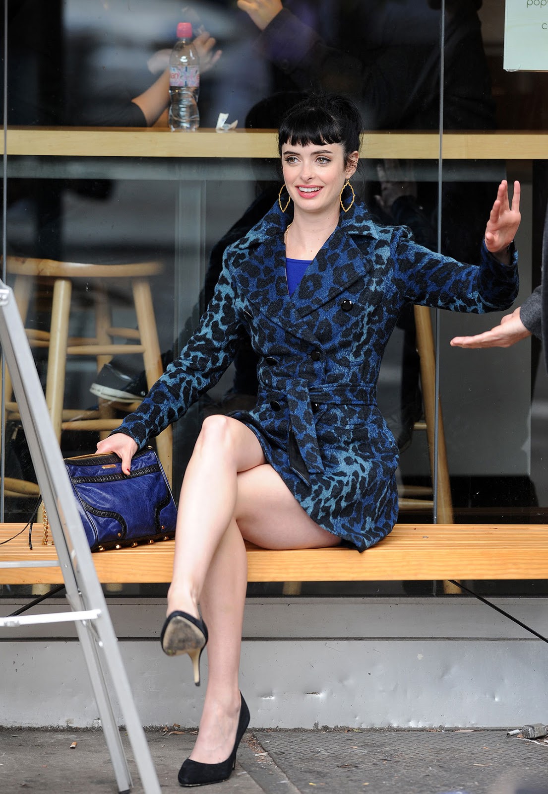 Krysten Ritter (2 Pics)
