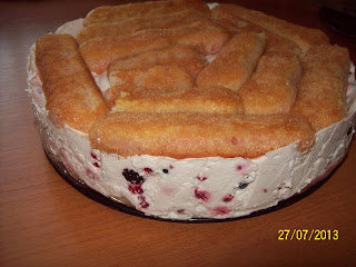 DIPLOMAT CU IAURT SI FRUCTE DE PADURE