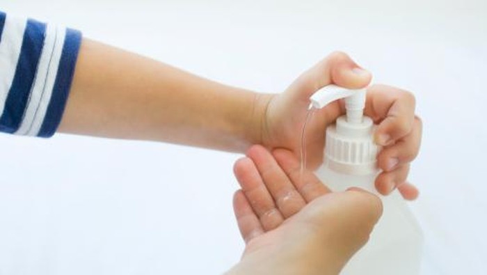 Mirip Sinetron Azab penimbun Hand sanitizer