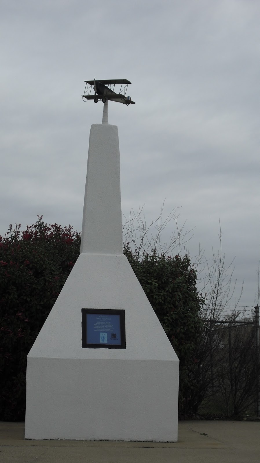 Cozy in Texas Vernon Castle