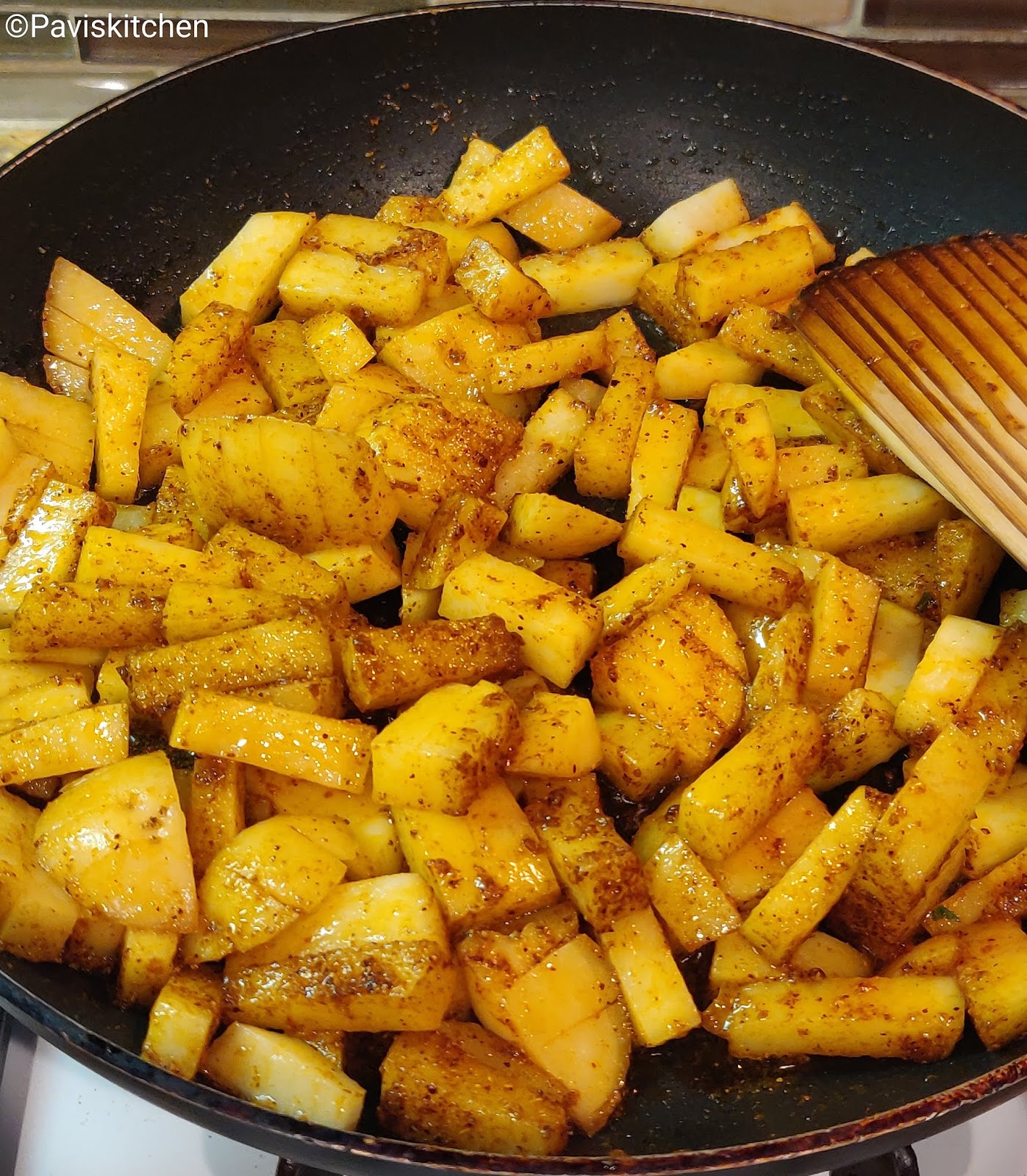 Potato varuval recipe Urulai kilangu varuval Potato fry south