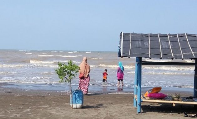Pantai Samudra Baru via tripadvisor