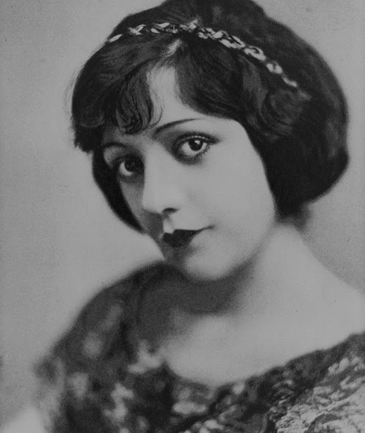 Julia Bruns's Instagram, Twitter & Facebook on IDCrawl