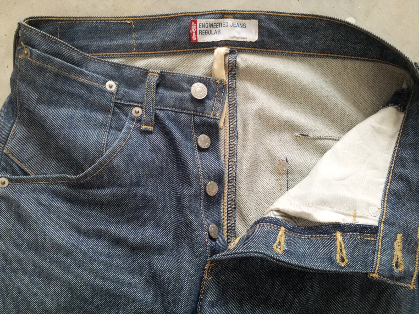 pArT tiMe bUnDLe: Levi's Engineered Jeans (SOLD)
