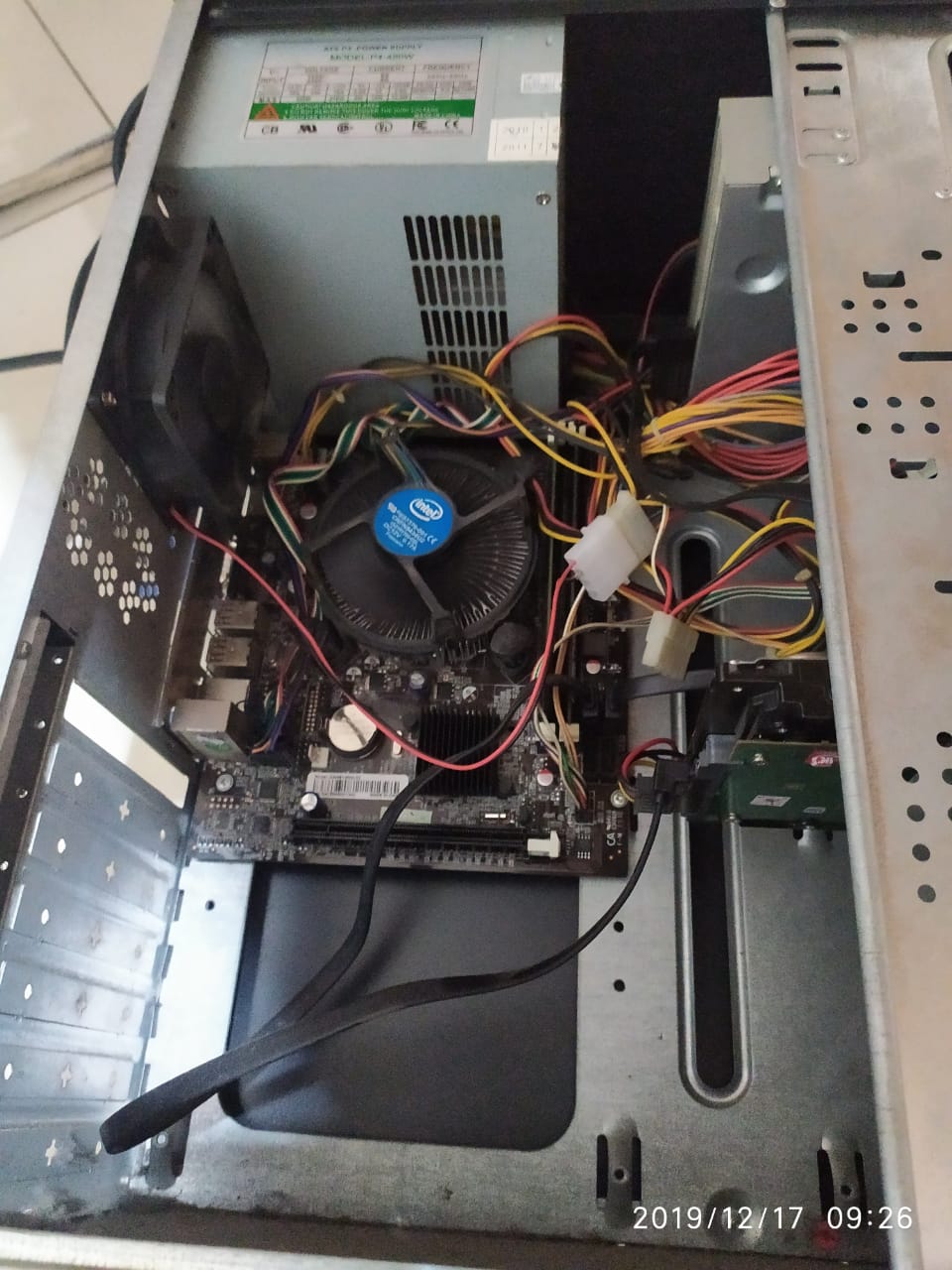 Solved Mengatasi masalah monitor yang mati tetapi CPU/PC Hidup YUDHA BLOGS Creative