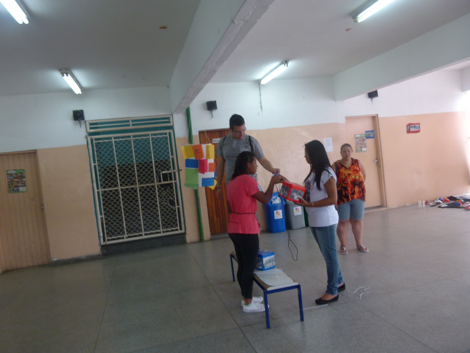 E.E. Prof. Délcio de Souza Cunha: Projeto - Minha escola, nossa história