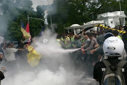 Demo Ricuh Tolak Kenaikan BBM di Depan Istana Bogor