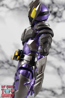 S.H. Figuarts Kamen Rider Horobi Sting Scorpion 09