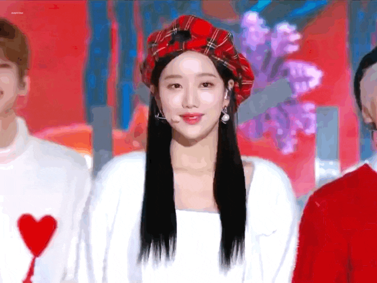 방금 레전드 갱신한 에이프릴 비주얼.gif | 인스티즈