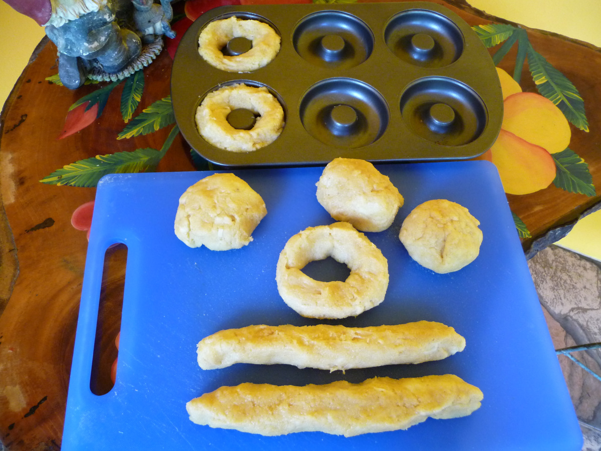 LOWCARB CHEDDAR CHEESE BAGELS