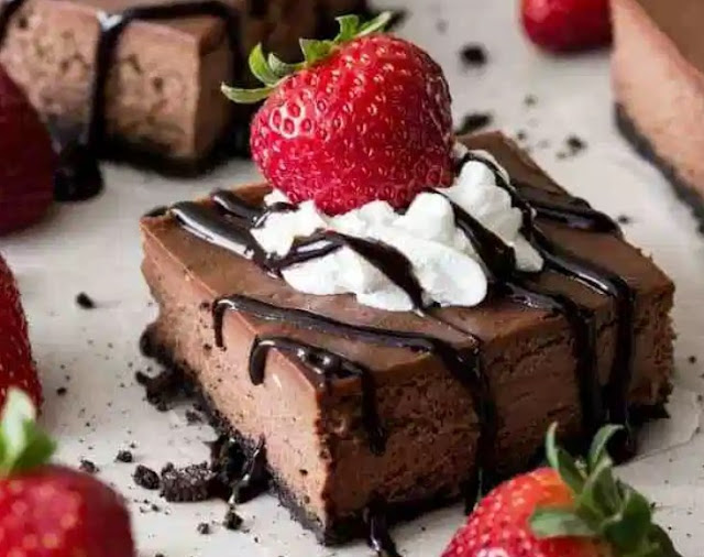 No Bake Chocolate Cheesecake Bars #chocolate #desserts