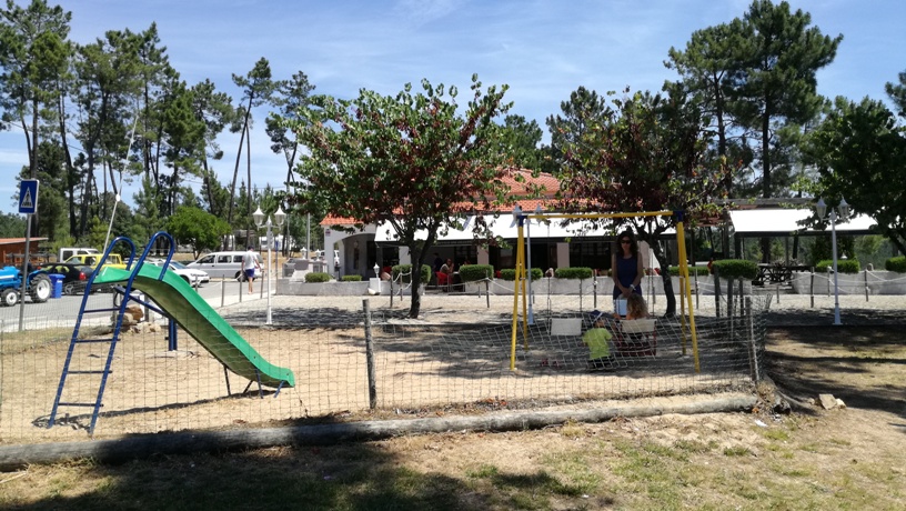 Parque Infantil Praia Fluvial do Trizio