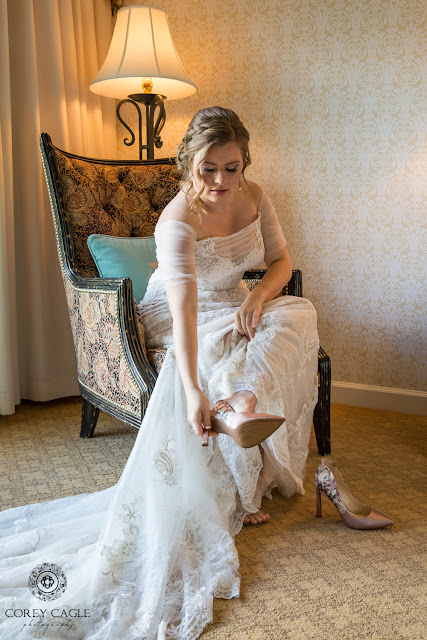 Bride getting ready at the Inn on Biltmore