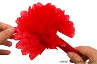 Como hacer flores con papel Tissue