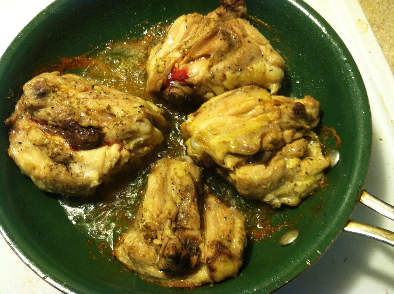 Je Vinaigrette Rien Chicken Thighs au Pépin
