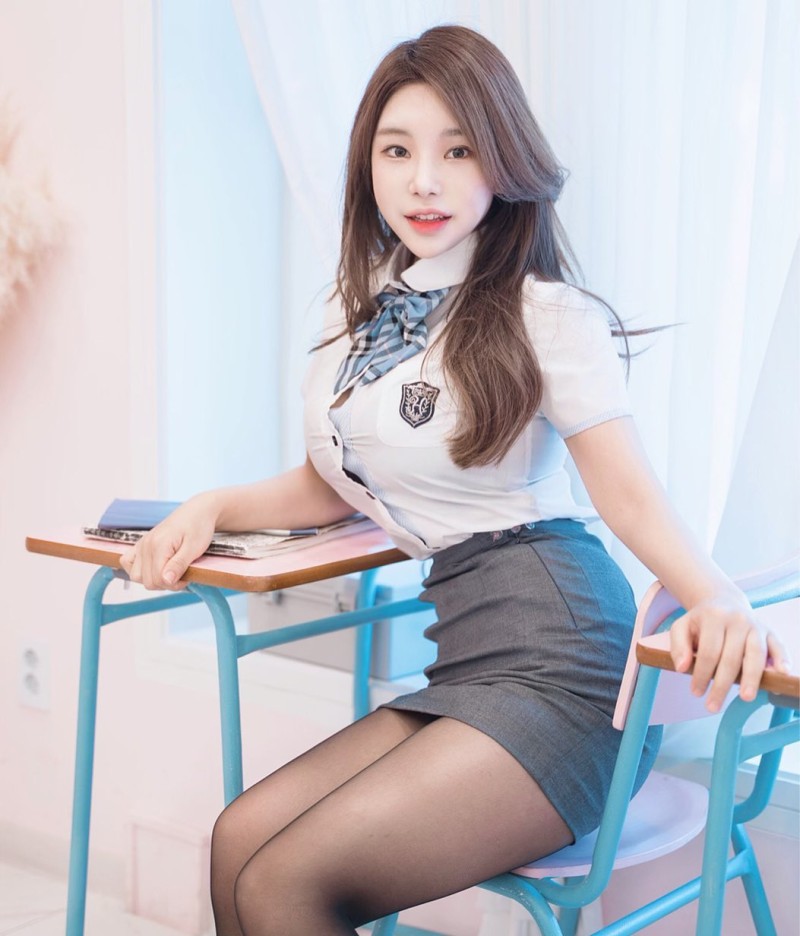 몸매 지리는 피팅모델 쮸리 - 디쁠