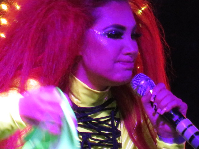 somos el espectador: DAMARIS ROJAS SOMETE A ESCLAVITUD Y SUBDITOS A LOS