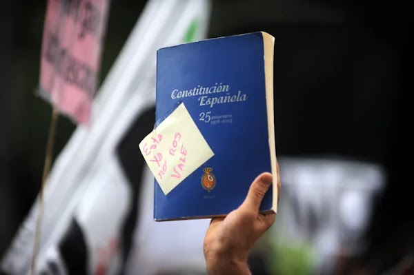 Cambiar la Constitución eligiendo jueces o la vía española a la reforma constitucional Cambiar la Constitución eligiendo jueces o la vía española a la reforma constitucional
