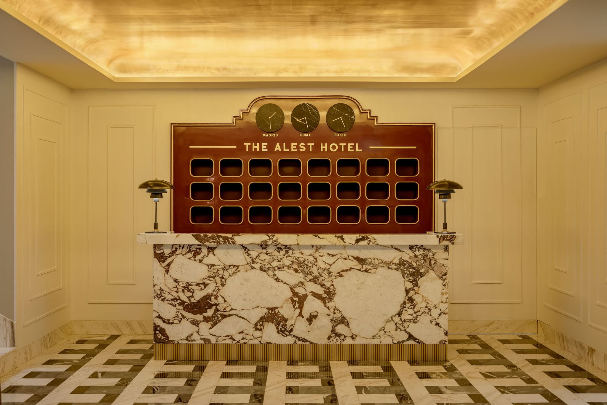 The Alest, The Hotel