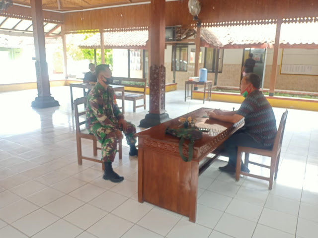 Tingkatkan Koordinasi, Babinsa Celep Komsos Dengan Appem Tingkatkan Koordinasi, Babinsa Celep Komsos Dengan Appem