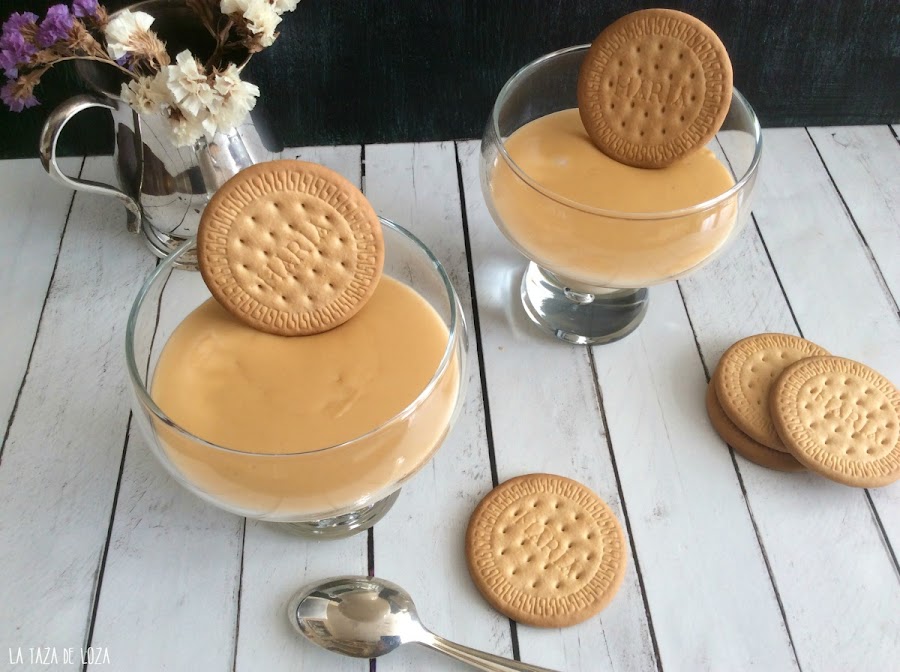 Postre-frío-en-copas-individual-sabor-a-galletas