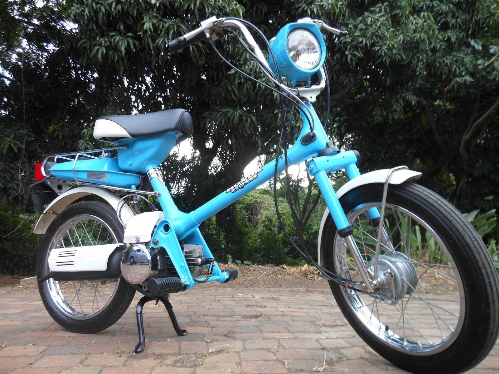 Хонда NC 50