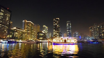Cena en Crucero de Madera-Dubái
