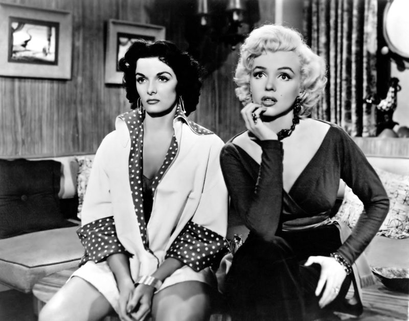 32 Stunning Photos of Marilyn Monroe and Jane Russell While Filming "Gentlemen Prefer Blondes