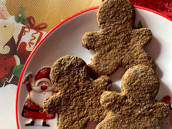 Healthy & Vegan Gingerbread Cookies | Blogmas