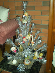 Tinsel Tree with Vintage Ornaments