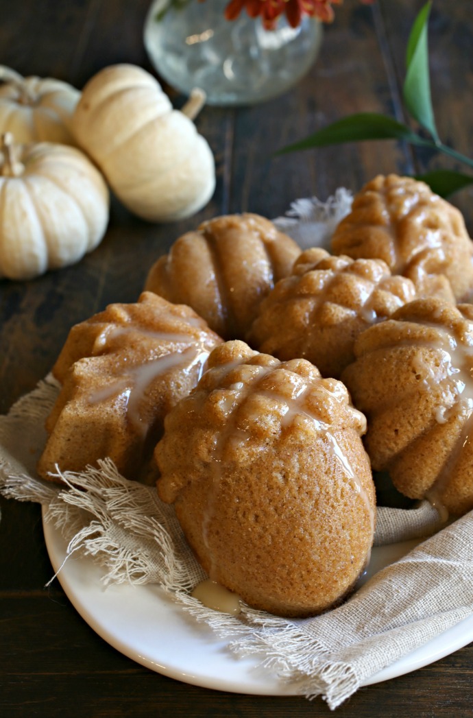 Hungry Couple Maple Glazed Autumn Spice Treat Cakes