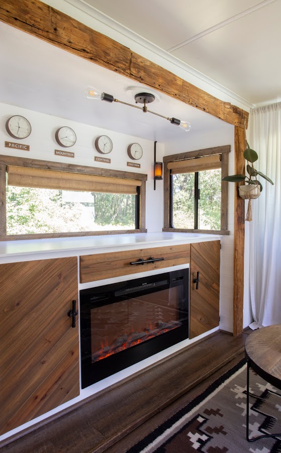 Antes y después de una autocaravana reformada con mucho encanto_17