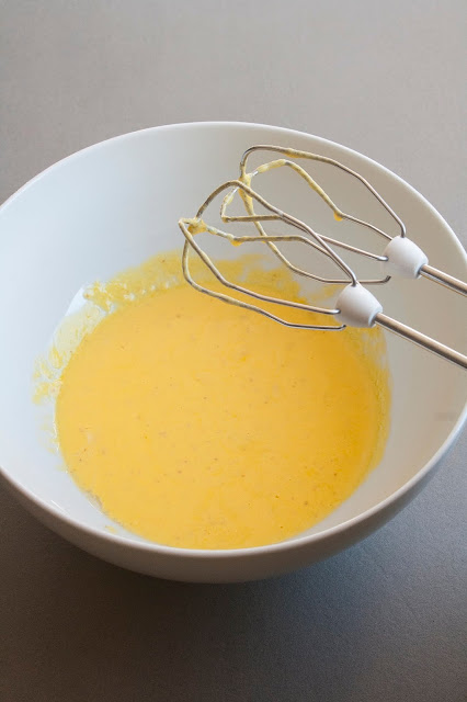 Torta ai 7 vasetti con ciliegie step 1