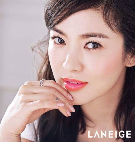 Song Hye-kyo Background | Staramazingnews