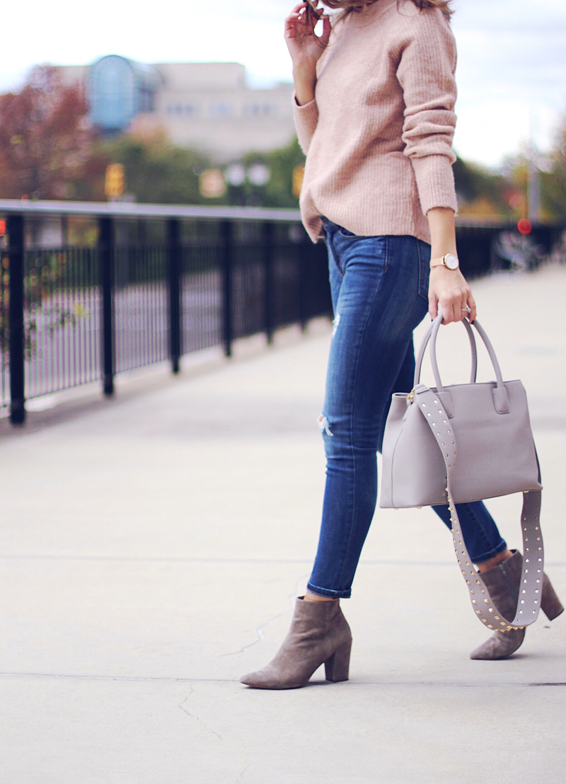 Neutral sweater + my favorite cozy lounge pieces - Lilly Style