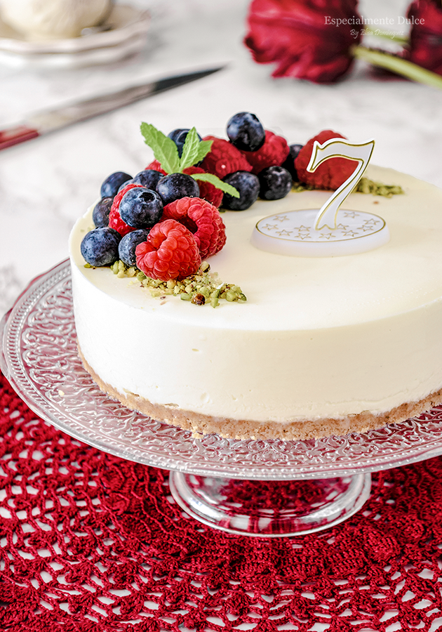 Cheesecake de chocolate blanco (keto, Sin gluten y sin horno) y 7º  Aniversario del blog | Especialmente Dulce
