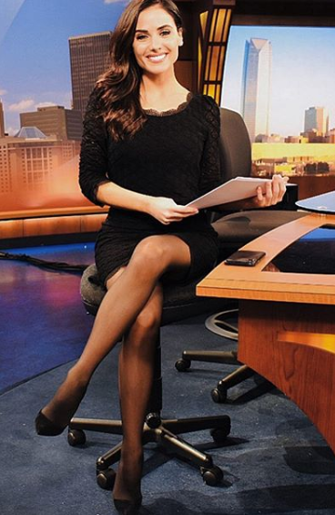 Celebrity Legs and Feet in Tights: 11/29/20