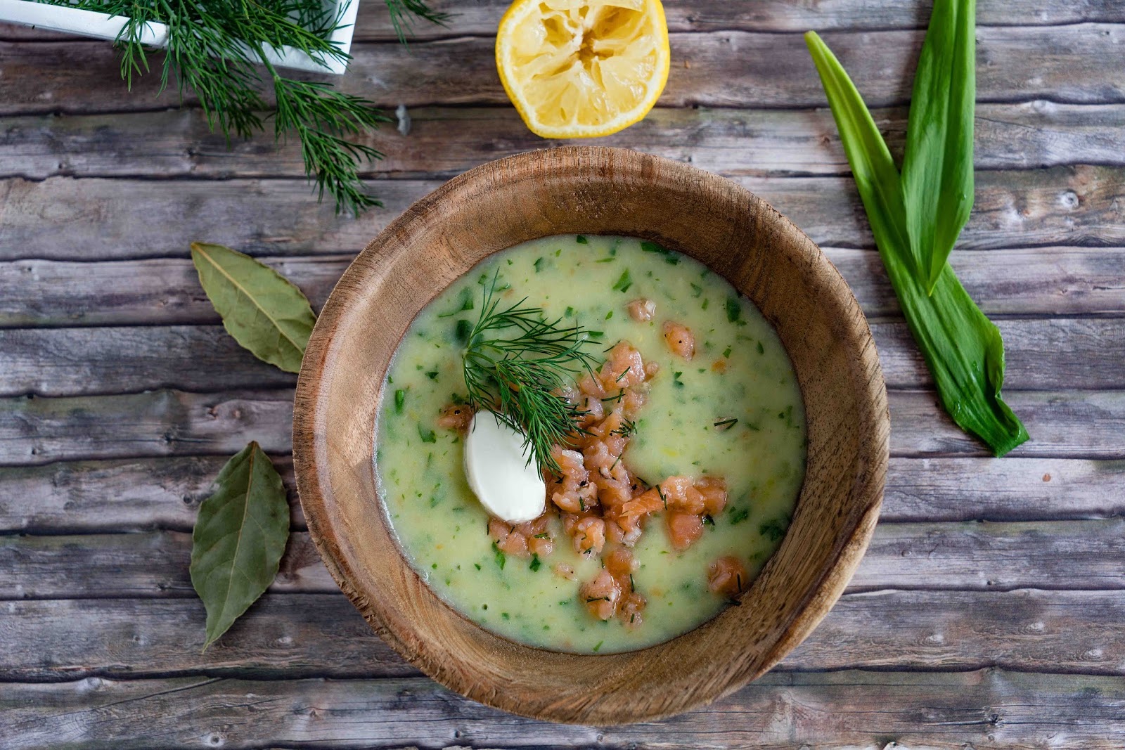 stuttgartcooking: Kartoffel-Bärlauch-Suppe mit Lachs-Tatar