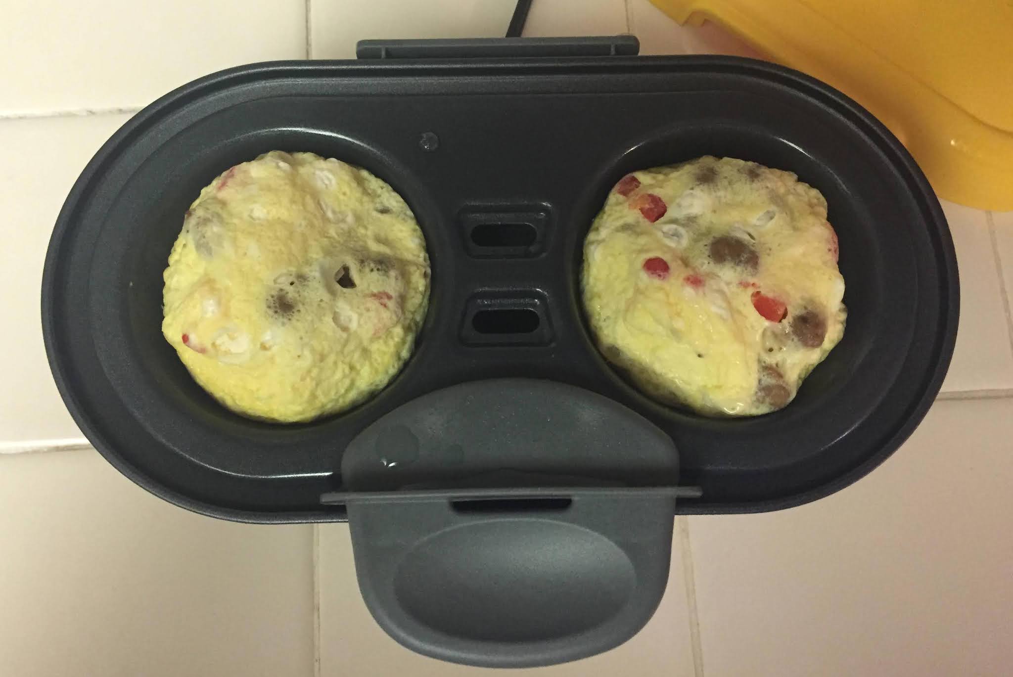 theworldaccordingtoeggface: Hamilton Beach Egg Bite Maker: Copycat