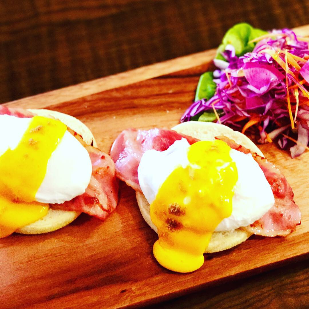 エッグベネディクト Eggs Benedict