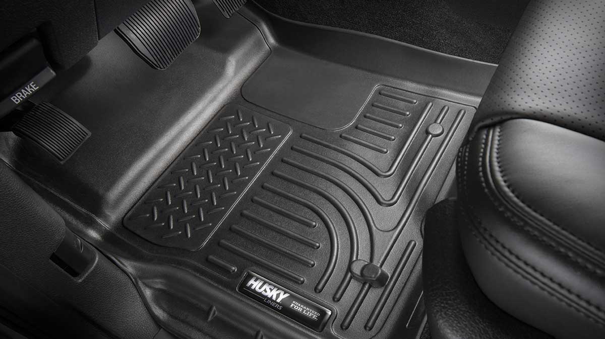Why Should You Choose the Custom Car Floor Mats with Logo? Buzz Sharing