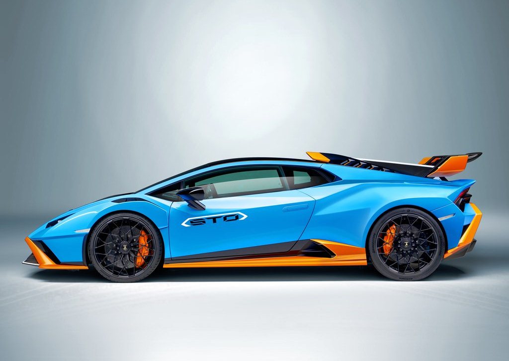 2021 Lamborghini Huracan STO