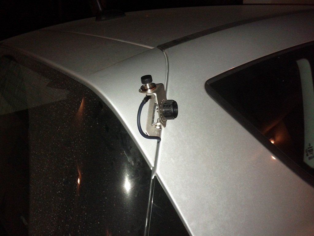 Antenna mount installation to hatchback