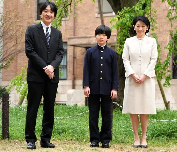 Prince Akishino and Princess Kiko. Emperor Akihito. Crown Princess Masako