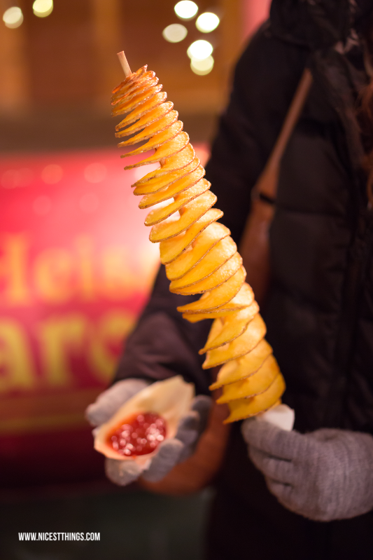 Kartoffellanze Kartoffelspirale vom Weihnachtsmarkt