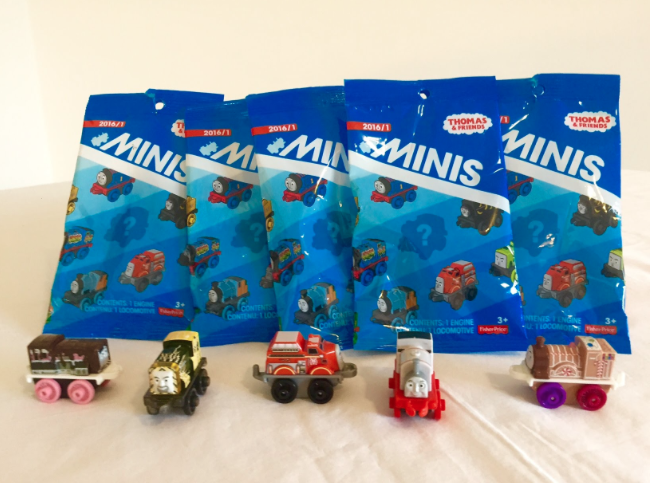 thomas travel train set